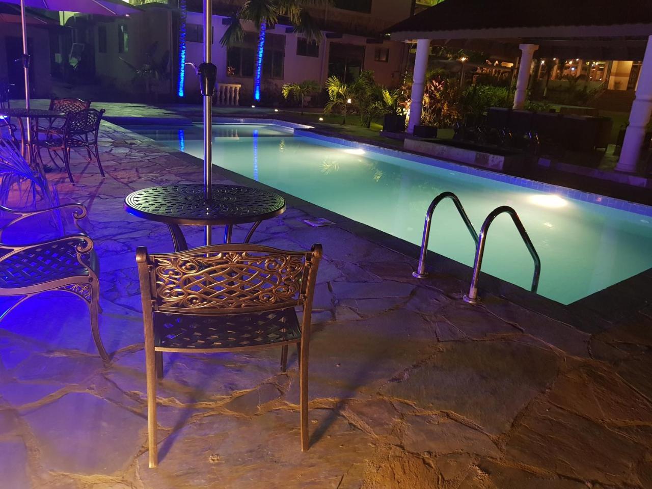 Sweet Garden Hotel คูมาซี ภายนอก รูปภาพ