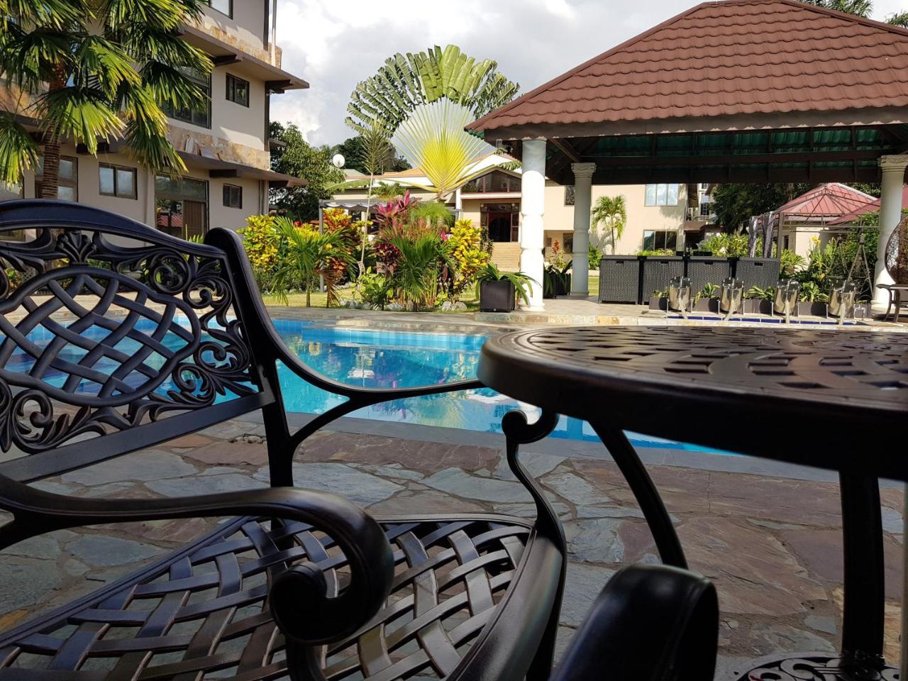 Sweet Garden Hotel คูมาซี ภายนอก รูปภาพ