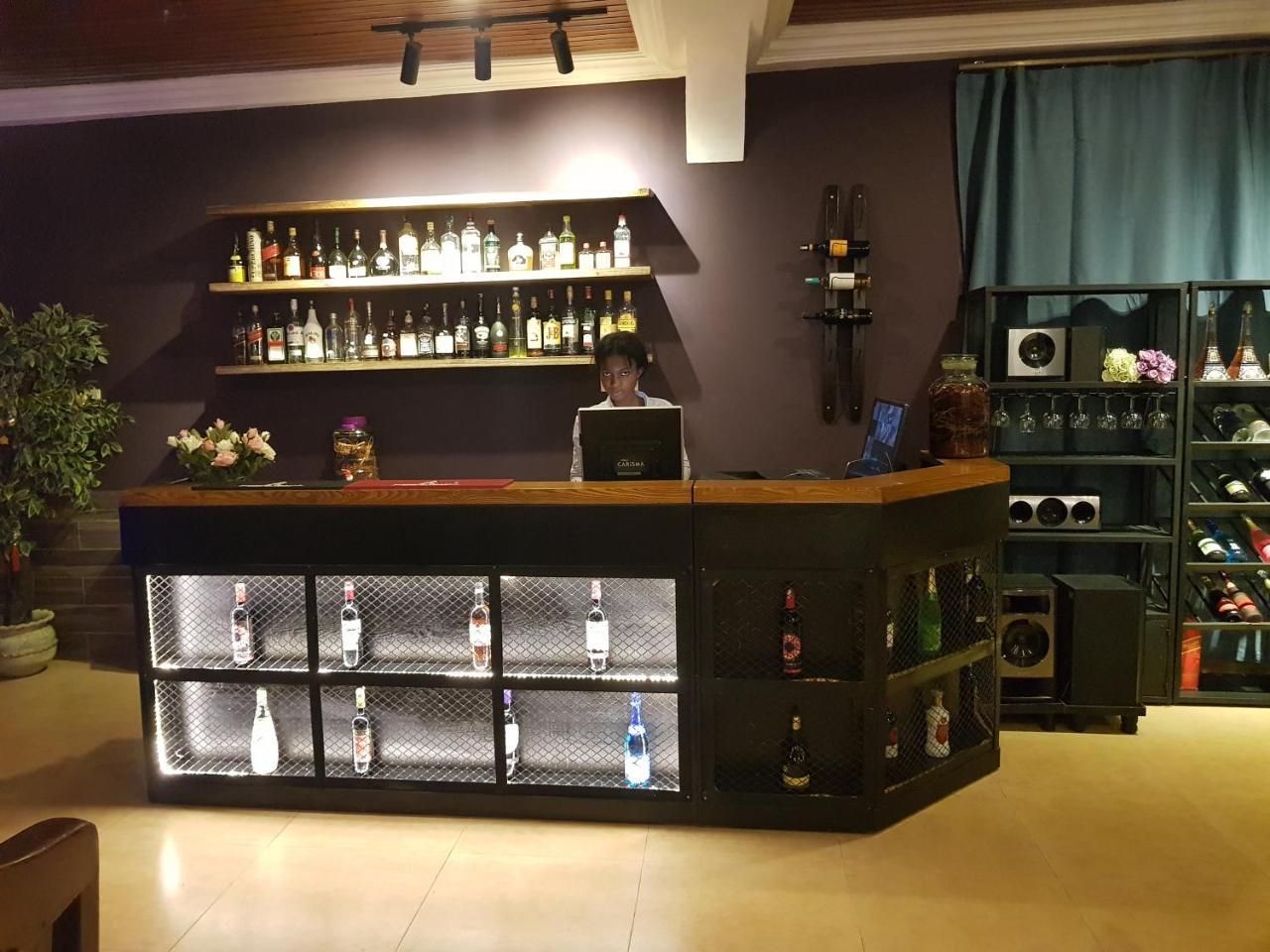 Sweet Garden Hotel คูมาซี ภายนอก รูปภาพ