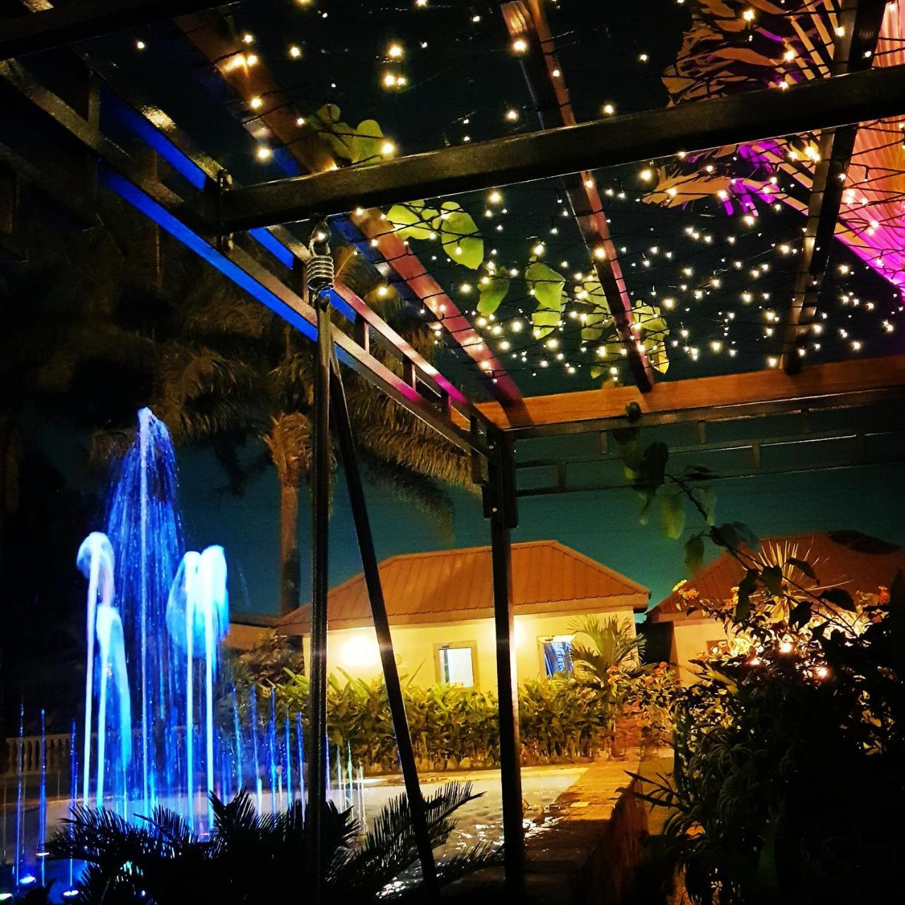 Sweet Garden Hotel คูมาซี ภายนอก รูปภาพ
