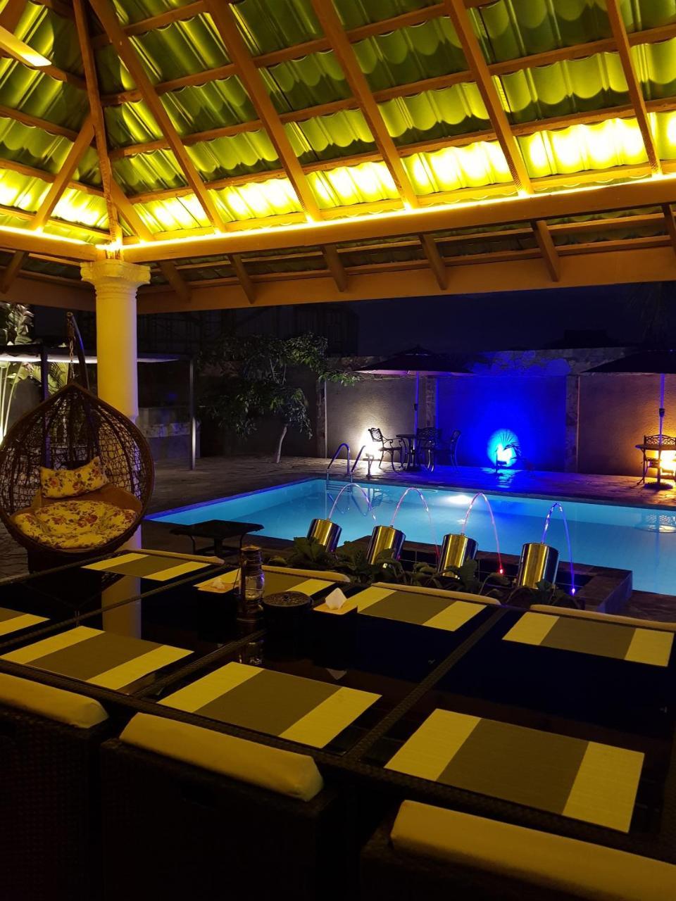 Sweet Garden Hotel คูมาซี ภายนอก รูปภาพ